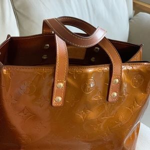 Authentic Louis Vuitton Vernis Small Satchel